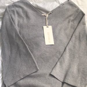 Women’s bell sleeve top